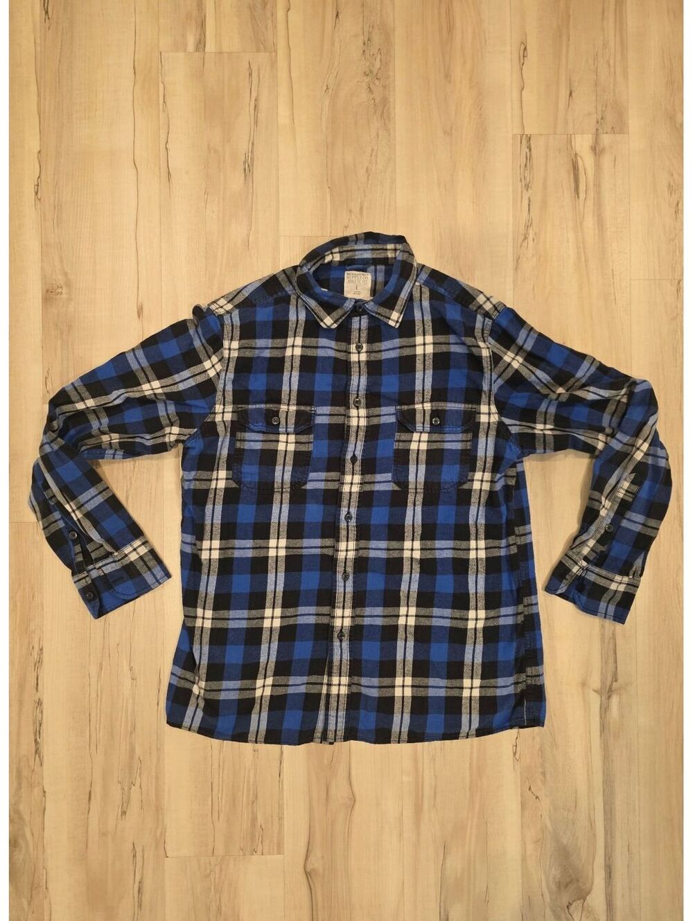 Mossimo Supply Co. Athletic Fit Blue and Black Plaid Button-Up Shirt Size L